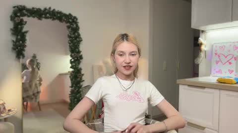 Snapshot of oops_my_english chatting on January 2026 07:17:01 PM Nancy online show from January 2026 07:17:01 PM