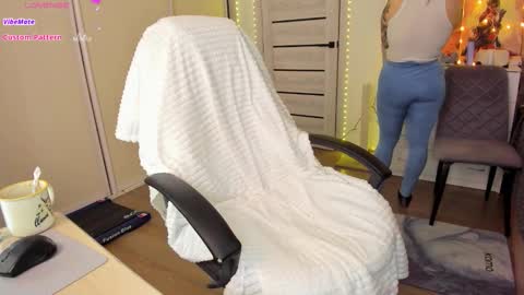 Snapshot of ophelia_mm chatting on December 2025 09:07:01 AM Ophelia online show from December 2025 09:07:01 AM