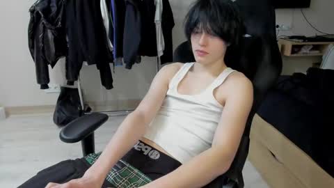 Bella and John online show from February 2026 07:32:02 PM