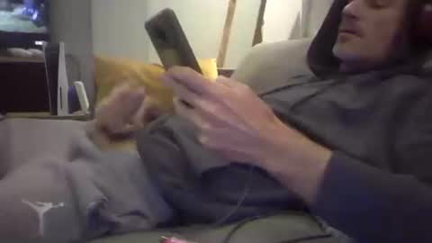 Snapshot of orwel09 chatting on December 2024 01:33:01 PM orwel09 online show from December 2024 01:33:01 PM