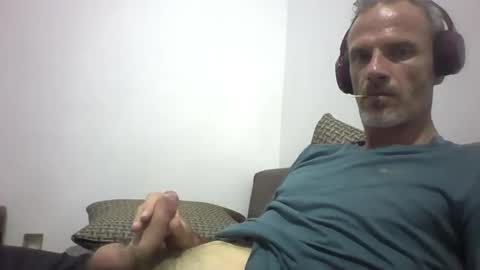 Snapshot of orwel09 chatting on November 2025 05:26:01 PM orwel09 online show from November 2025 05:26:01 PM