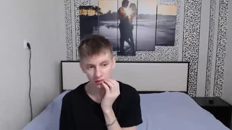 Oscar online show from February 2025 07:49:02 PM