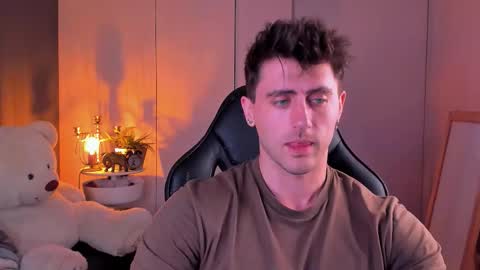 Oscar online show from October 2025 09:22:01 PM