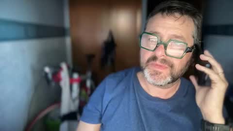 Snapshot of oscarbcncat chatting on April 2026 04:47:02 PM oscarbcncat online show from April 2026 04:47:02 PM