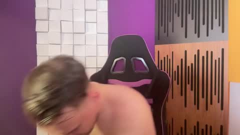 Oscar Steel Savage online show from February 2025 11:04:02 PM