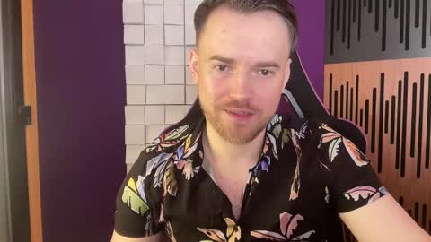 Oscar Steel Savage online show from February 2025 05:19:02 PM