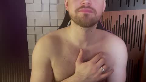 Oscar Steel Savage online show from February 2025 11:24:02 PM