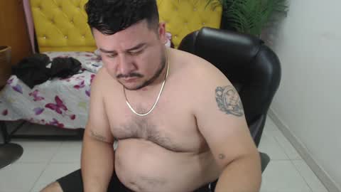 Snapshot of oso_gael chatting on December 2024 06:04:02 PM Bear Gael online show from December 2024 06:04:02 PM