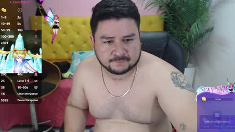 Snapshot of oso_gael chatting on February 2025 05:30:01 PM Bear Gael online show from February 2025 05:30:01 PM