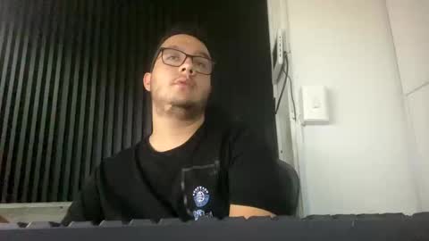 Snapshot of osomalicioso chatting on September 2025 06:28:02 AM juan online show from September 2025 06:28:02 AM