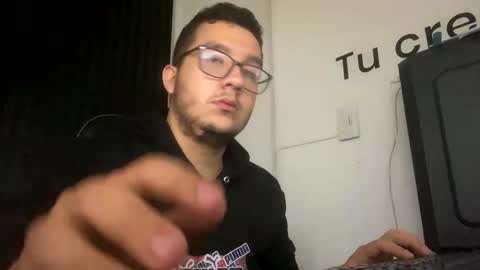 Snapshot of osomalicioso chatting on October 2025 07:58:02 AM juan online show from October 2025 07:58:02 AM