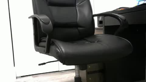 Ossi online show from September 2025 05:25:02 PM