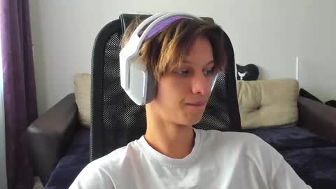 Ostin online show from September 2025 07:11:02 AM