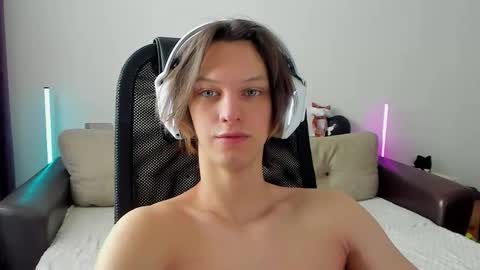 Ostin online show from February 2026 05:25:01 AM