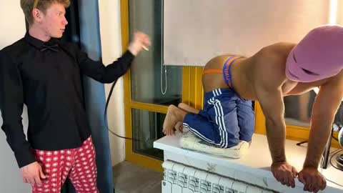 Oukorok online show from March 2026 06:01:01 PM