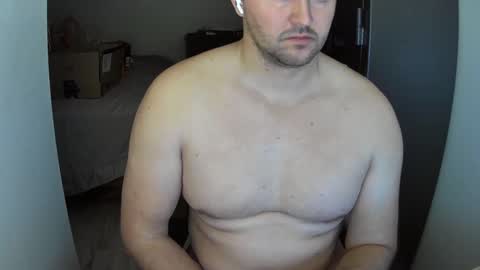 Snapshot of outside1991 chatting on December 2024 04:48:02 AM outside1991 online show from December 2024 04:48:02 AM