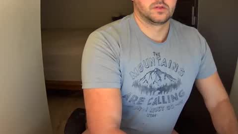 Snapshot of outside1991 chatting on December 2024 07:04:02 AM outside1991 online show from December 2024 07:04:02 AM