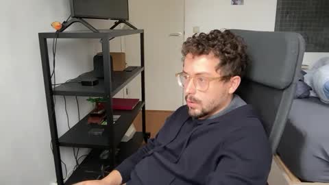 Snapshot of ovidius96 chatting on September 2025 12:18:01 PM ovidius96 online show from September 2025 12:18:01 PM