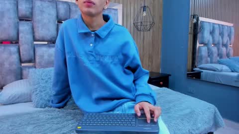 Owen Johnson online show from November 2025 11:47:02 AM