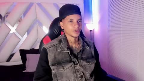 owen blaze online show from May 2026 03:24:02 AM