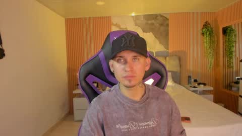 Owen Drak online show from May 2026 04:50:02 AM
