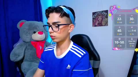 Snapshot of owenblue__ chatting on May 2026 09:16:02 AM Owen Independent model online show from May 2026 09:16:02 AM