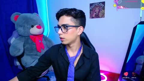 Snapshot of owenblue__ chatting on June 2026 12:22:02 PM Owen Independent model online show from June 2026 12:22:02 PM