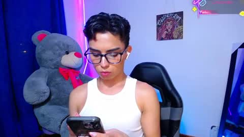 Snapshot of owenblue__ chatting on June 2026 10:19:01 AM Owen Independent model online show from June 2026 10:19:01 AM