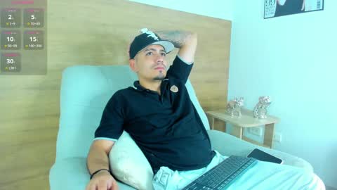 O W E N - S T O N E online show from October 2025 04:36:01 AM