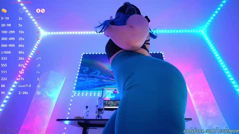 oxlemon online show from January 2025 02:04:01 AM