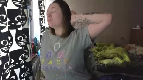 Snapshot of ozalin chatting on February 2026 10:03:02 AM ozalin online show from February 2026 10:03:02 AM