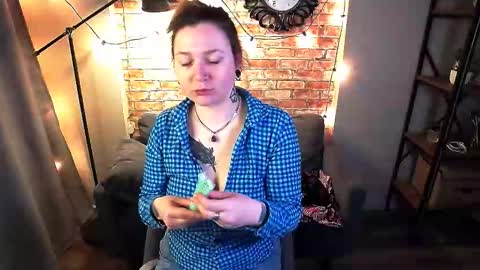 Snapshot of ozalin_green chatting on October 2025 06:03:01 AM ozalin_green online show from October 2025 06:03:01 AM