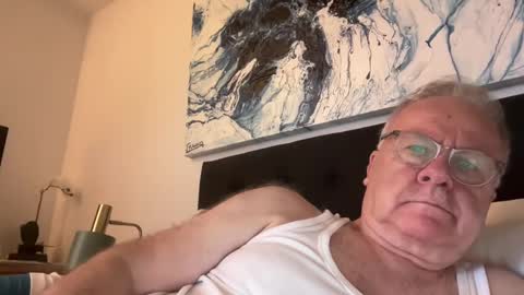 ozhairybearxxxx online show from December 2024 08:44:02 AM