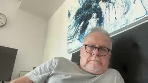 ozhairybearxxxx online show from November 2025 02:21:01 AM