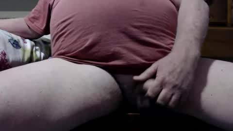 ozziebloke01 online show from February 2026 07:24:01 AM