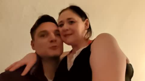 Snapshot of ozzikev chatting on November 2025 03:27:01 AM ozzikev online show from November 2025 03:27:01 AM