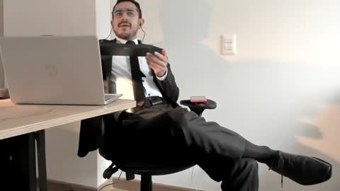 pablo rincon95 online show from December 2024 04:52:01 PM