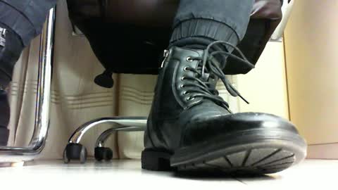 Snapshot of pablomenesssl chatting on January 2025 11:43:01 PM Pablo Meness online show from January 2025 11:43:01 PM