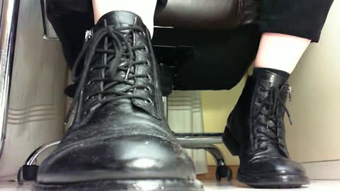 Snapshot of pablomenesssl chatting on February 2025 11:19:02 PM Pablo Meness online show from February 2025 11:19:02 PM