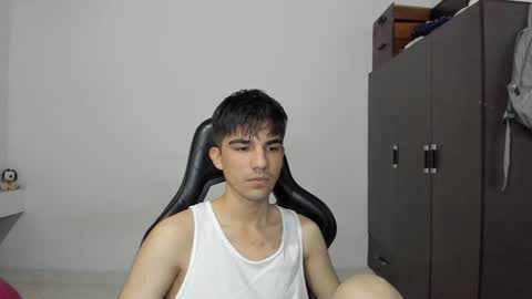 pakun_ online show from December 2024 10:51:01 PM