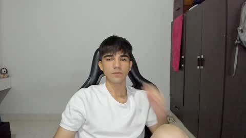 pakun_ online show from December 2024 11:57:01 PM