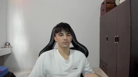 pakun_ online show from December 2024 03:12:02 PM