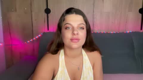Marina online show from October 2025 03:33:01 PM