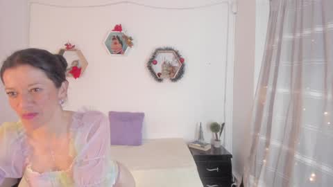 Paloma  online show from December 2024 09:04:02 PM