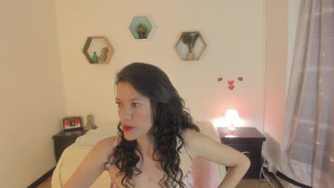 Snapshot of paloma_victory chatting on April 2026 05:43:02 PM Paloma online show from April 2026 05:43:02 PM