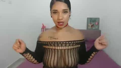 Snapshot of pamela_james15 chatting on March 2025 05:28:01 AM pamela_james15 online show from March 2025 05:28:01 AM