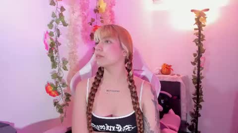Snapshot of pamelajhonsom chatting on June 2026 06:07:01 AM pamelajhonsom online show from June 2026 06:07:01 AM