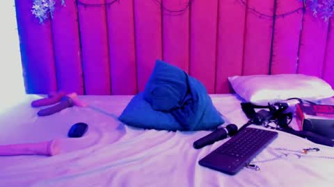 Pamela Ponce online show from April 2026 07:58:01 PM