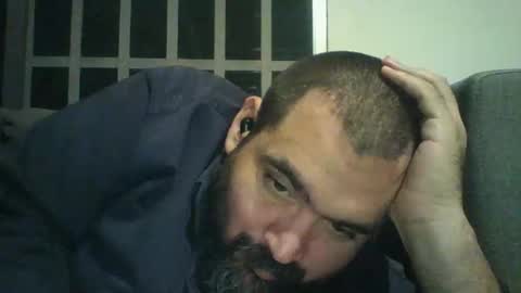 pandaguiar77 online show from April 2026 06:27:01 AM