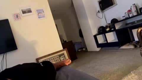 Alone online show from October 2025 07:14:01 PM